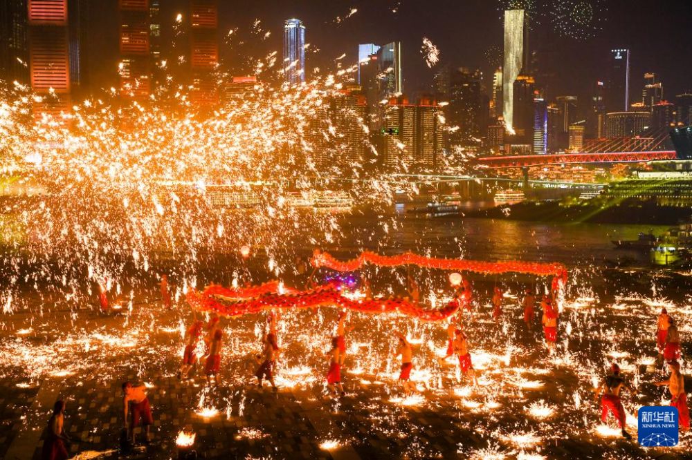 【8点见】2024年总台春晚传播数据创下新纪录(图3)