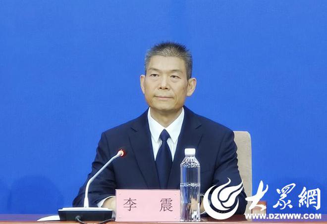 目前枣庄市“互联网+”云服务平台共入驻企业989家累计服务企业2000余家(图2) 目前枣庄市“互联网+”云服务平台共入驻企业989家累计服务企业2000余家(图2)